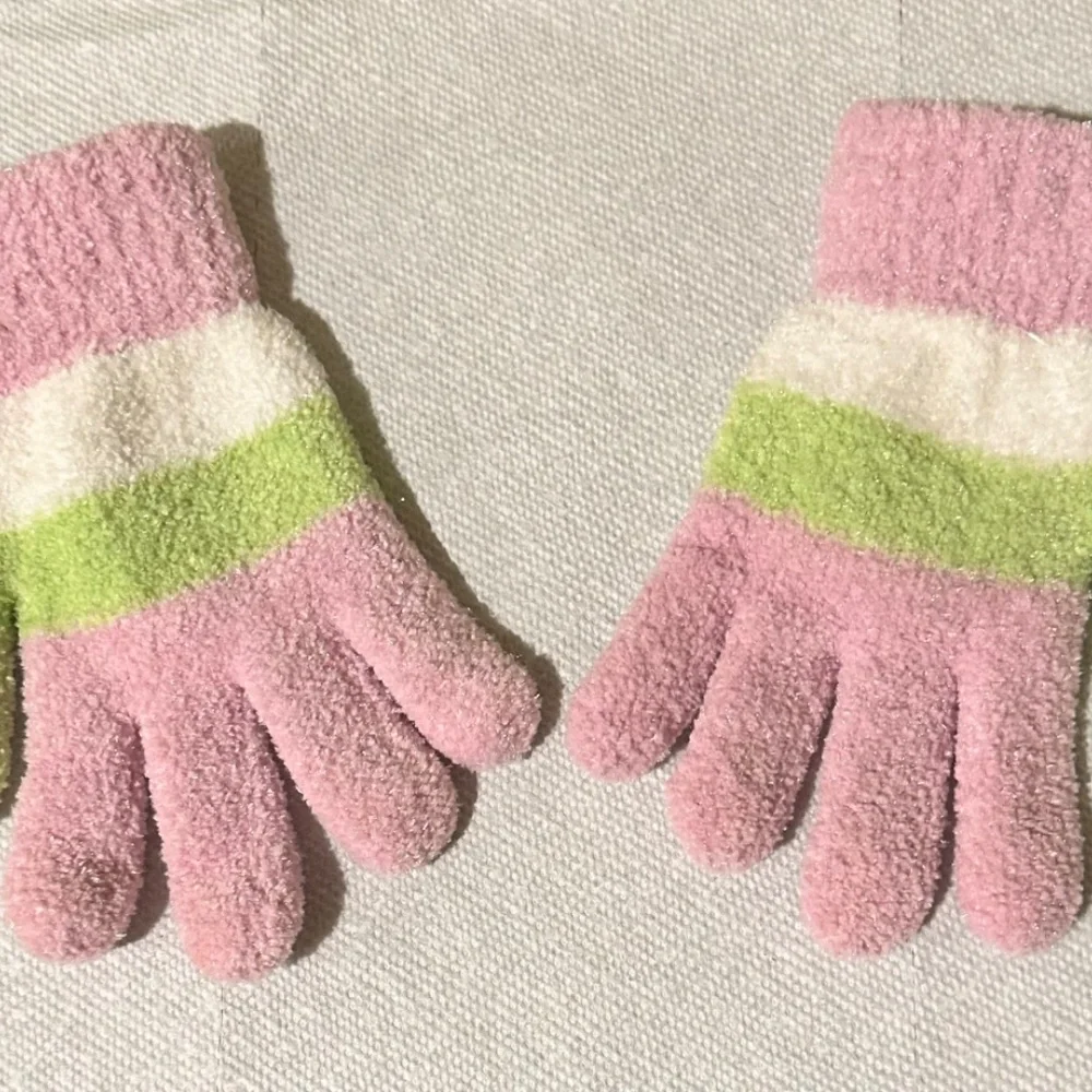 Hello Kitty Sanrio gloves girls one size